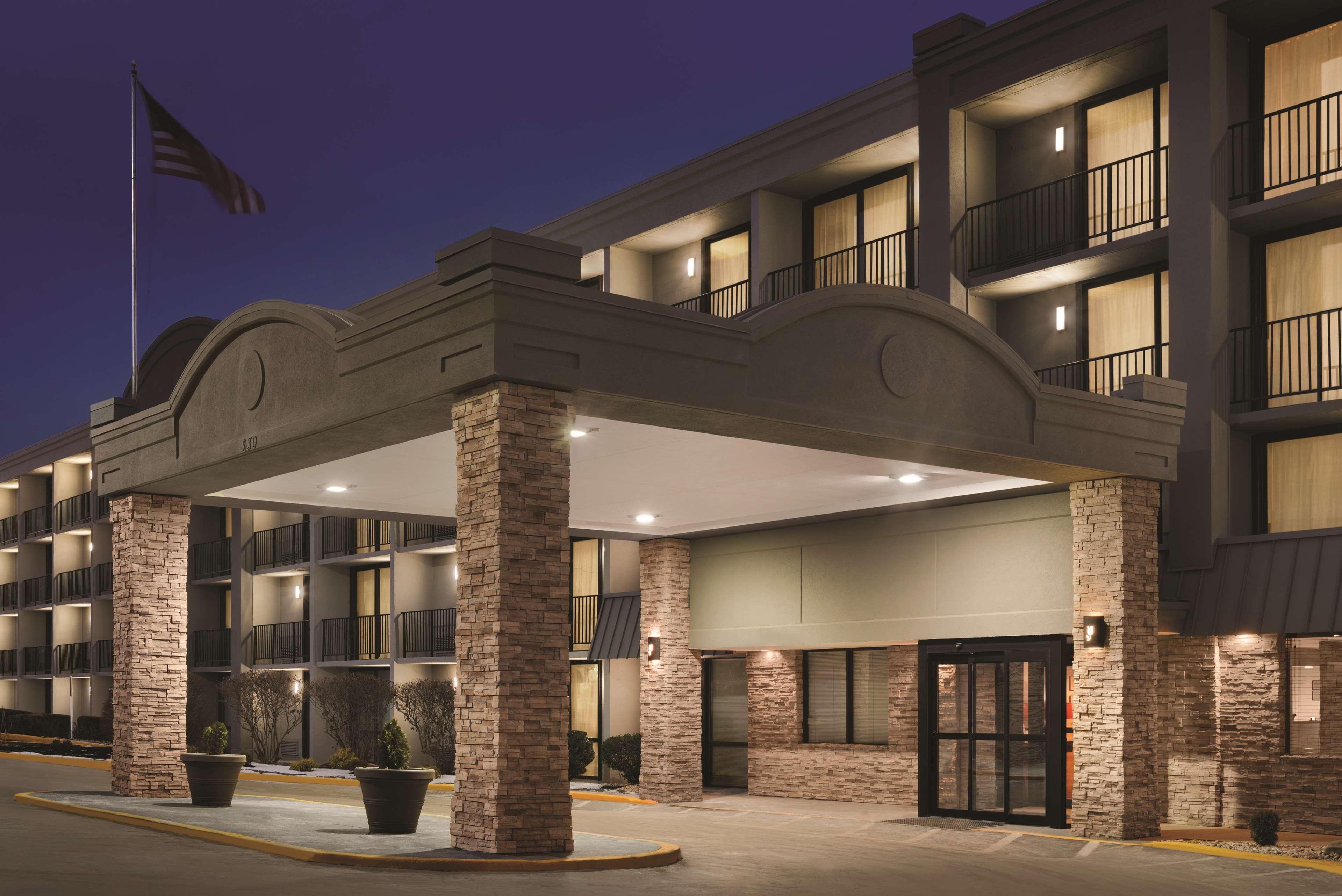Country Inn & Suites By Radisson, Erlanger - Cincinnati South ภายนอก รูปภาพ