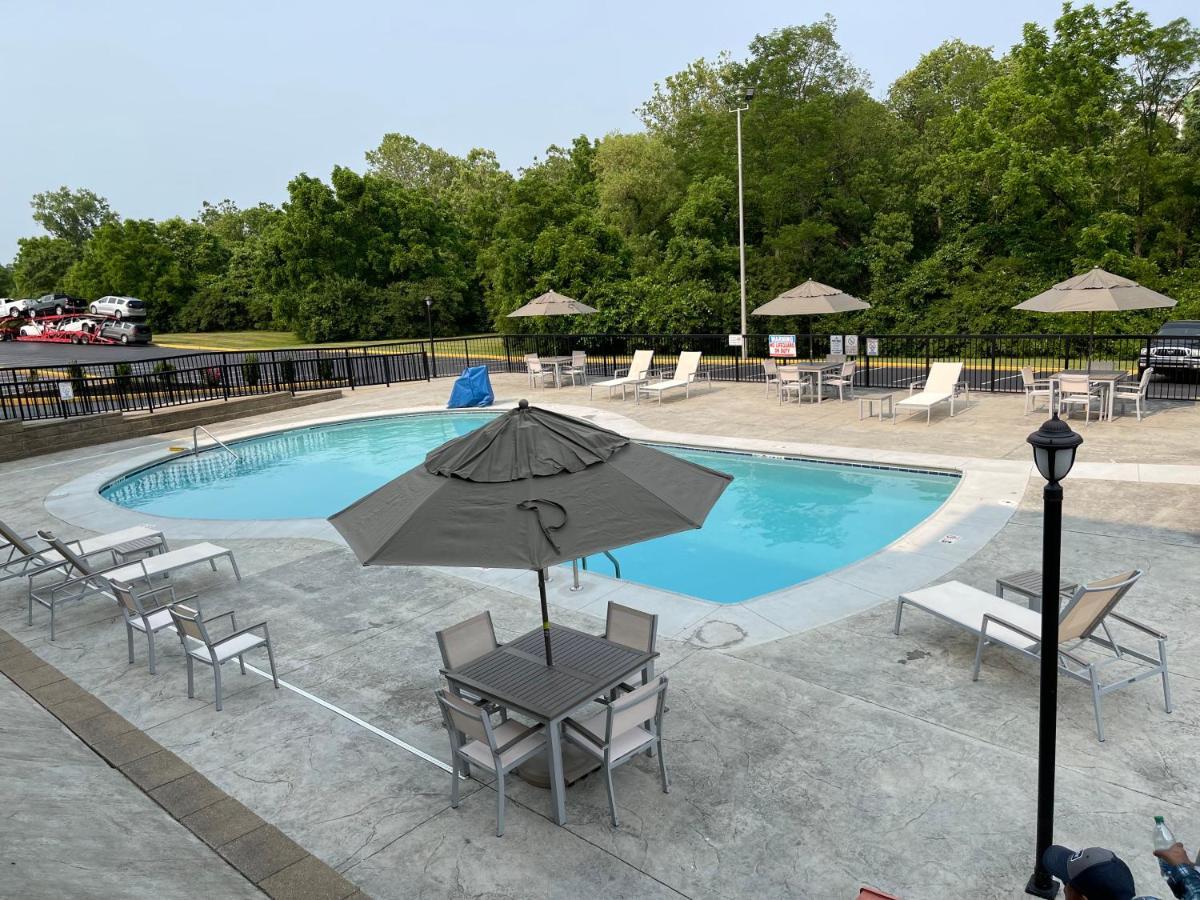 Country Inn & Suites By Radisson, Erlanger - Cincinnati South ภายนอก รูปภาพ